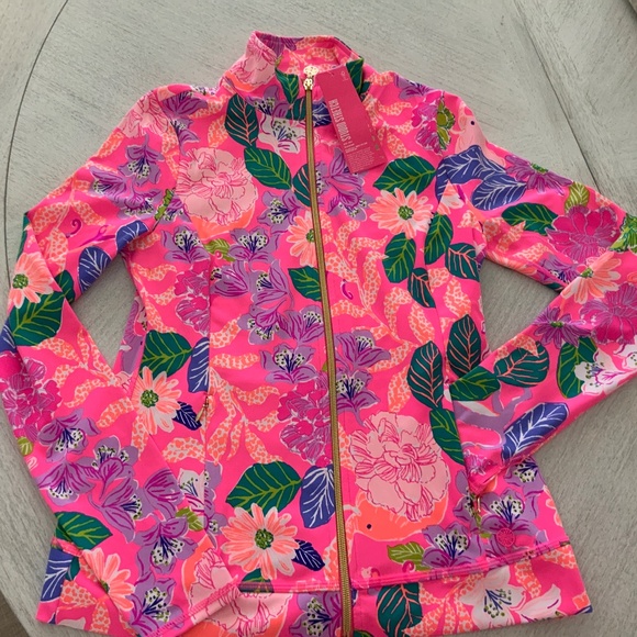 Lilly Pulitzer Jackets & Blazers - Lilly Pulitzer Brittana Jacket UPF 50+ Pink Isle Best of Friends XS-NWT C0766